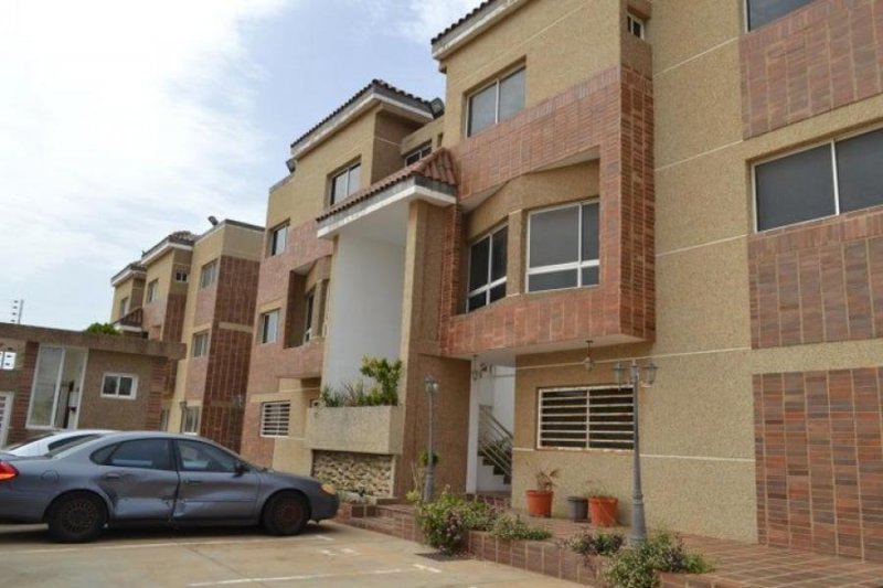 Foto Apartamento en Venta en Maracaibo, Zulia - U$D 39.000 - APV243256 - BienesOnLine