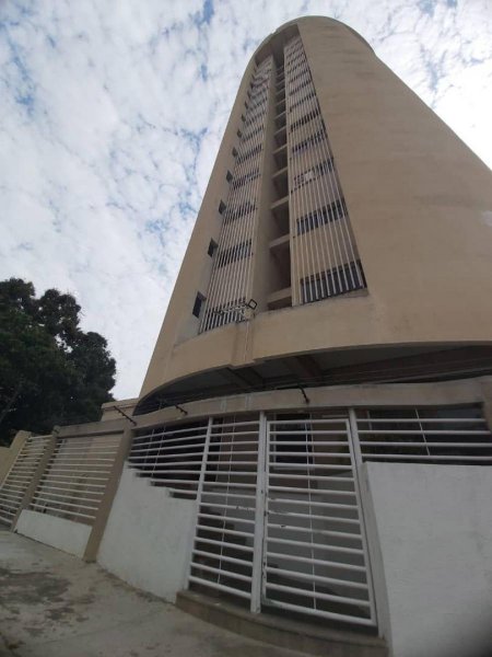 Foto Apartamento en Venta en C.C GALERIA AVENIDA BOLIVAR VALENCIA, C.C GALERIA AVENIDA BOLIVAR VALENCIA, Carabobo - U$D 13.000 - APV209160 - BienesOnLine