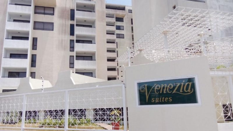 Apartamento ubicado en la Av aldonza Manrique de playa el angel, isla de margarita 