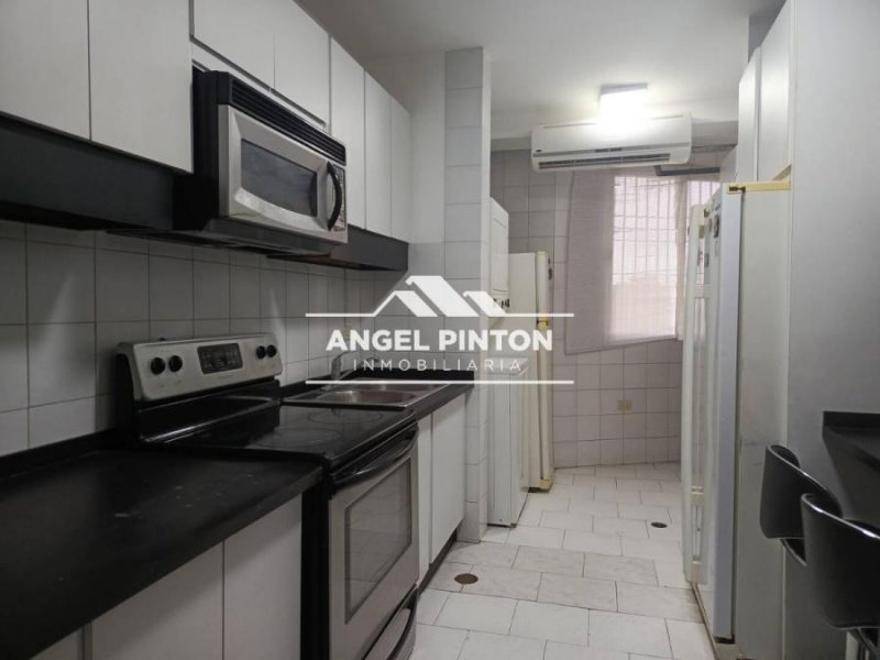 Foto Apartamento en Venta en Maracaibo, Zulia - U$D 55.000 - APV244893 - BienesOnLine