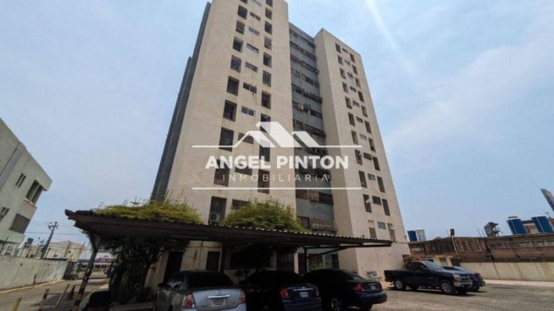 Foto Apartamento en Venta en Maracaibo, Zulia - U$D 29.000 - APV230037 - BienesOnLine