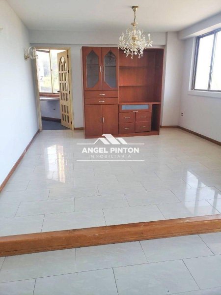 Foto Apartamento en Venta en Maracaibo, Zulia - U$D 40.000 - APV240600 - BienesOnLine