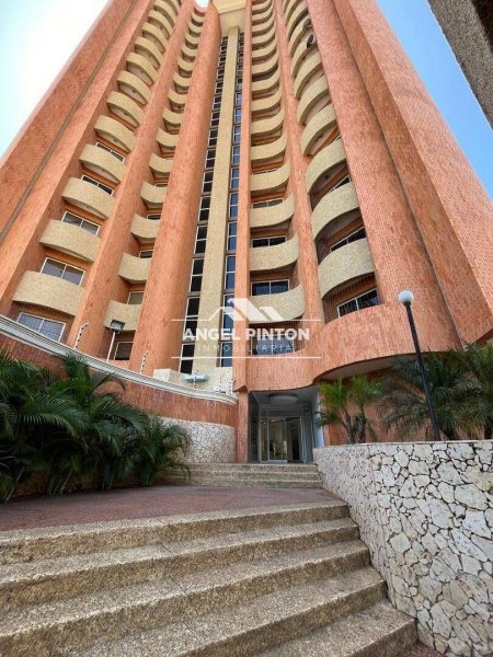 Foto Apartamento en Venta en Maracaibo, Zulia - U$D 49.000 - APV233607 - BienesOnLine