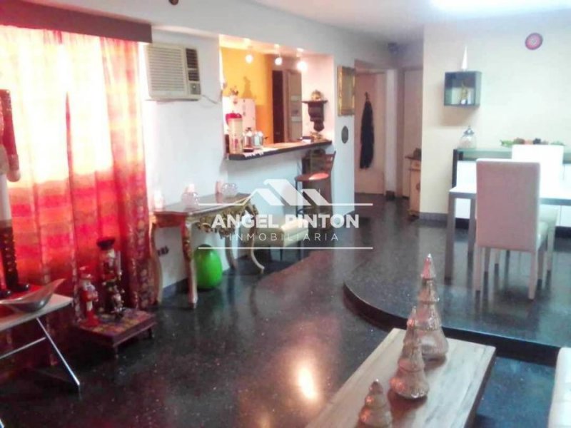 Foto Apartamento en Venta en Maracaibo, Zulia - U$D 16.500 - APV242729 - BienesOnLine