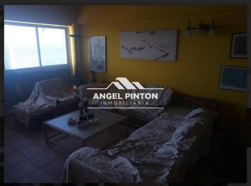 APARTAMENTO VENTA AV RAUL LEONI PORLAMAR API 3866 