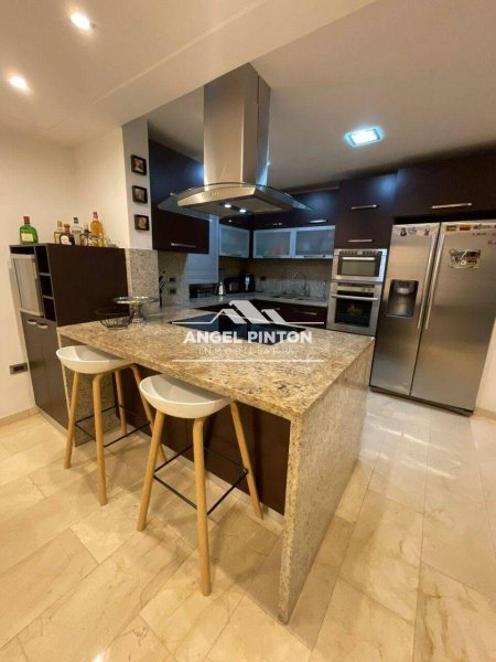 Foto Apartamento en Venta en Maracaibo, Zulia - U$D 55.000 - APV217039 - BienesOnLine