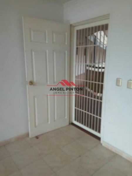 Foto Apartamento en Venta en Maracaibo, Zulia - U$D 9.500 - APV177722 - BienesOnLine