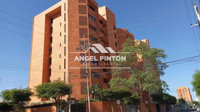 Foto Apartamento en Venta en Tierra Negra, Maracaibo, Zulia - U$D 80.000 - APV223073 - BienesOnLine