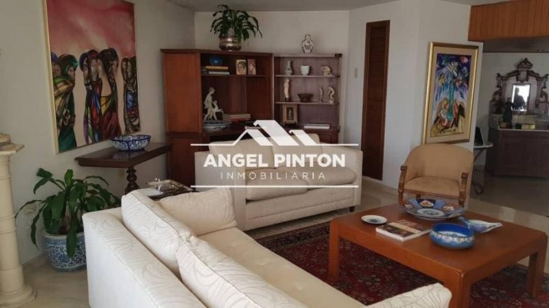 Foto Apartamento en Venta en NORTE, Maracaibo, Zulia - U$D 155.000 - APV239975 - BienesOnLine