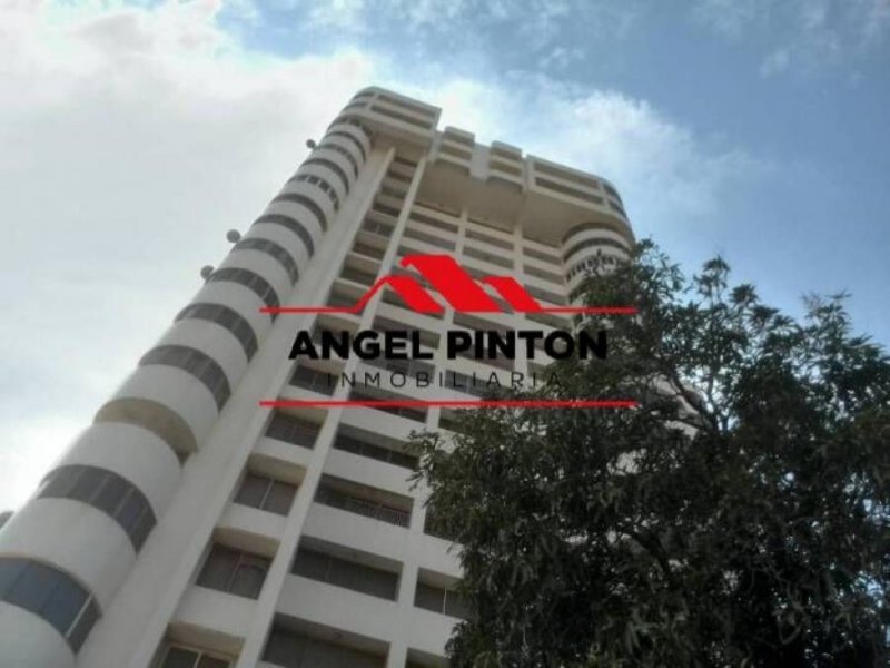Apartamento en Venta en La Lago Maracaibo, Zulia