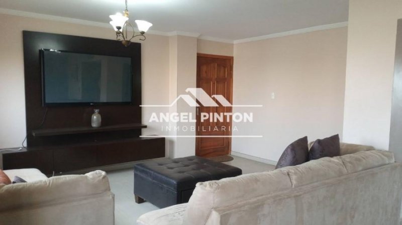 Foto Apartamento en Venta en Maracaibo, Zulia - U$D 42.000 - APV240591 - BienesOnLine