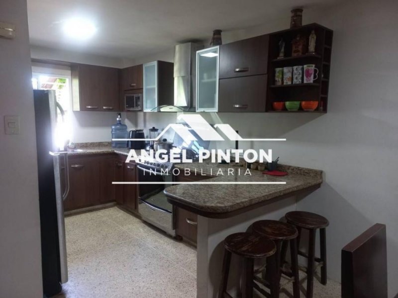 Foto Apartamento en Venta en Maracaibo, Zulia - U$D 18.500 - APV248368 - BienesOnLine