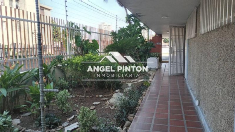 Foto Apartamento en Venta en Maracaibo, Zulia - U$D 15.000 - APV242195 - BienesOnLine