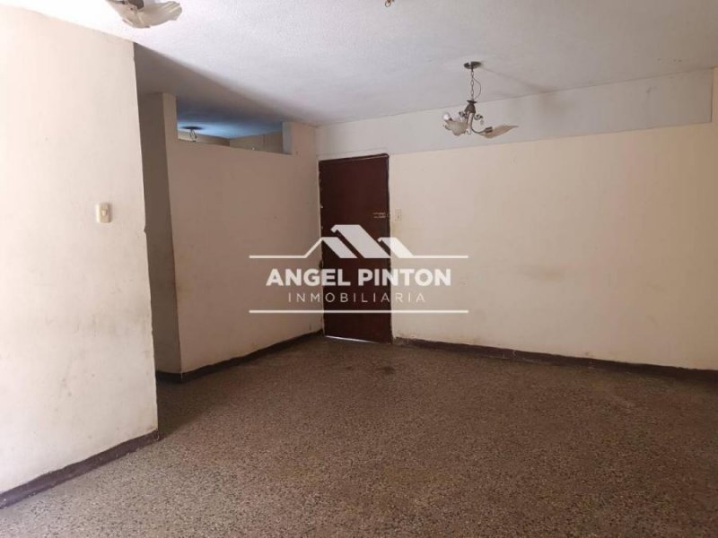 Foto Apartamento en Venta en Urb San Francisco, San Francisco, Zulia - U$D 7.800 - APV230610 - BienesOnLine