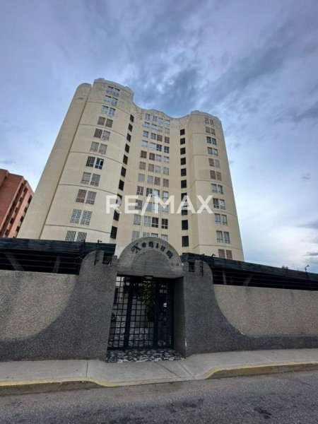 Foto Apartamento en Alquiler en Maracaibo, Zulia - U$D 300 - APA232660 - BienesOnLine