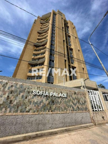 Foto Apartamento en Alquiler en Maracaibo, Zulia - U$D 650 - APA232673 - BienesOnLine