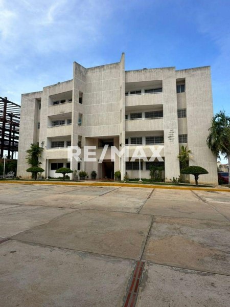 Foto Apartamento en Venta en av. guajira, Maracaibo, Zulia - U$D 11.000 - APV241146 - BienesOnLine