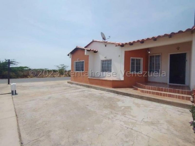 Foto Casa en Venta en Punto Fijo, Falcón - U$D 28.000 - CAV194582 - BienesOnLine