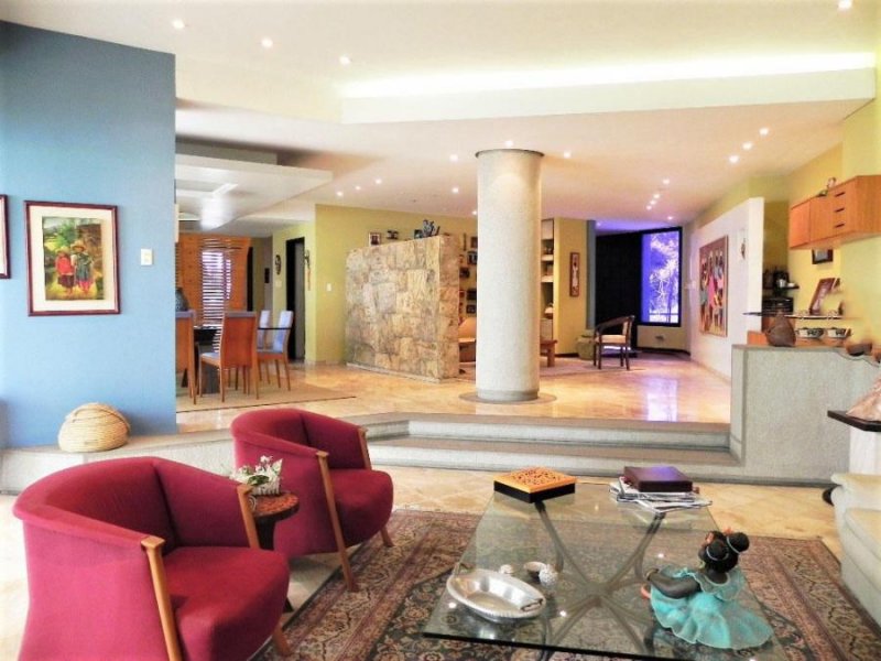 Foto Casa en Venta en El Marques, Caracas, Distrito Federal - U$D 280.000 - CAV227607 - BienesOnLine