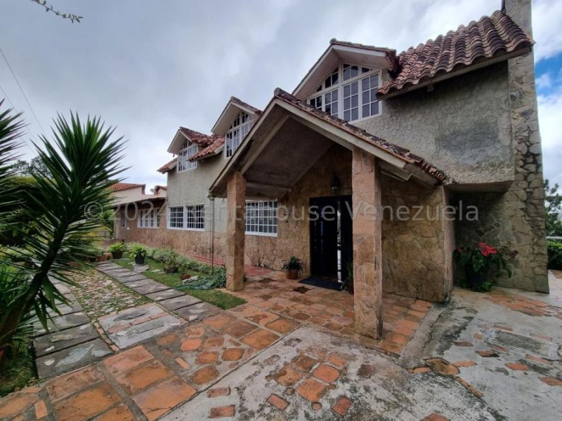 Casa en Venta en Club de Campo San Antonio de Los Altos, Miranda