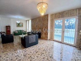 Casa en Venta en La Trinidad Caracas, Distrito Federal