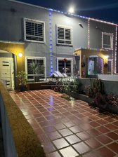 Casa en Venta en urbanizacion caminos a la lagunita Maracaibo, Zulia