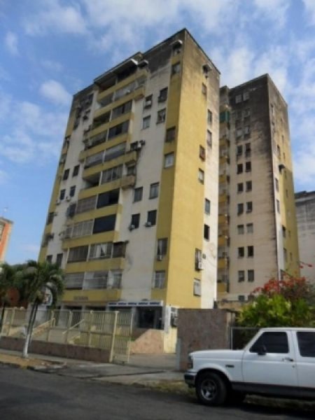 Foto Apartamento en Venta en Lomas del Este, Valencia, Carabobo - BsF 600.000 - APV45351 - BienesOnLine