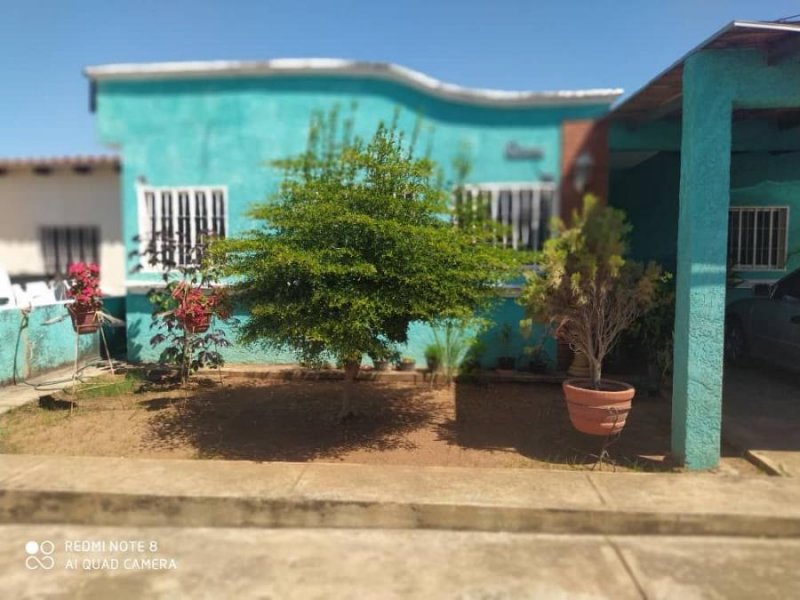 Foto Casa en Venta en Agua Salada, Conjunto Res El Portal, Bolívar - U$D 11.500 - CAV142128 - BienesOnLine