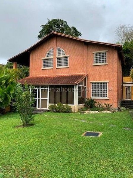 Foto Casa en Venta en El Hatillo, Municipio El Hatillo, Distrito Federal - U$D 330.000 - CAV187062 - BienesOnLine