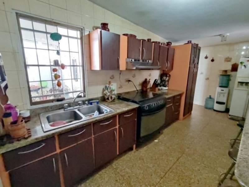 Casa en Venta en  Casa a la Venta en Urb Paraparal   1ERA ETAPA 1ER., Carabobo