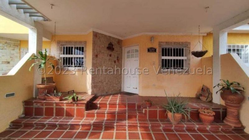 Foto Casa en Alquiler en Maracaibo, Zulia - U$D 300 - CAA199596 - BienesOnLine