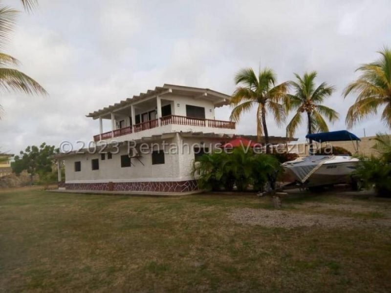 Casa (Casas de Playa) en Venta en Playa Norte, Falcon MLS #24-4451 GR