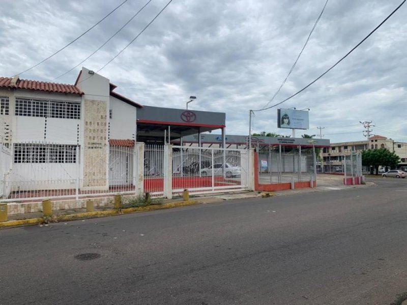 Foto Local en Alquiler en NORTE, Maracaibo, Zulia - U$D 1.800 - LOA129959 - BienesOnLine