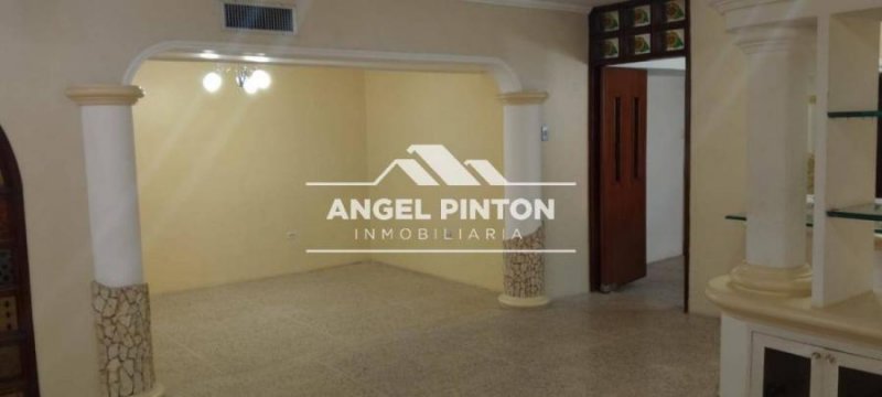 Foto Casa en Alquiler en Maracaibo, Zulia - U$D 450 - CAA241091 - BienesOnLine