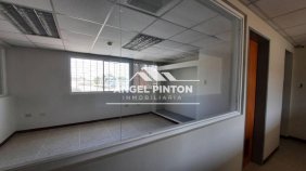 CASA COMERCIAL ALQUILER TIERRA NEGRA MARACAIBO API 0180