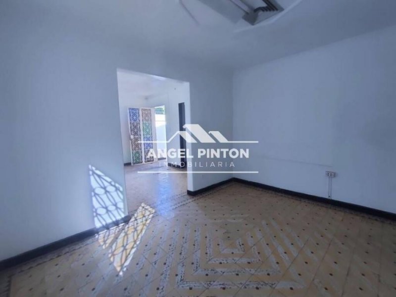 CASA COMERCIAL ALQUILER TIERRA NEGRA MARACAIBO API 5583