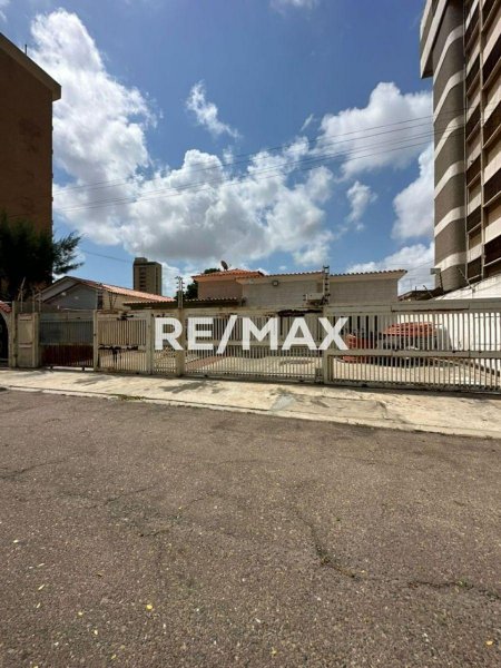 Foto Casa en Alquiler en Norte, Sector Indio Mara, Zulia - U$D 950 - CAA230297 - BienesOnLine