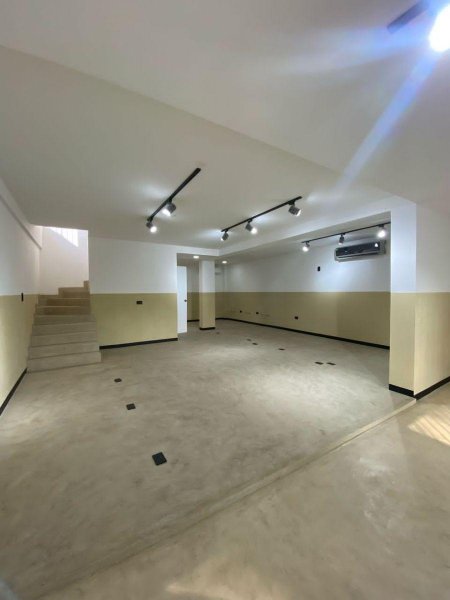 Casa Comercial en Alquiler Actualizada. Pie de Calle Ubicada en Prebo