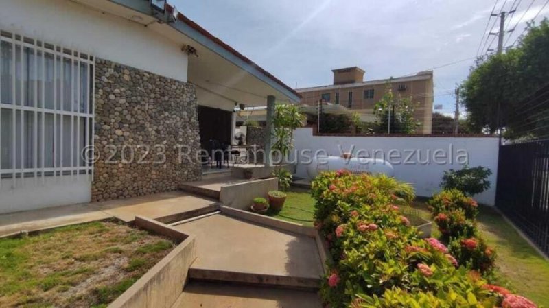 Foto Casa en Alquiler en Maracaibo, Zulia - U$D 490 - CAA210246 - BienesOnLine