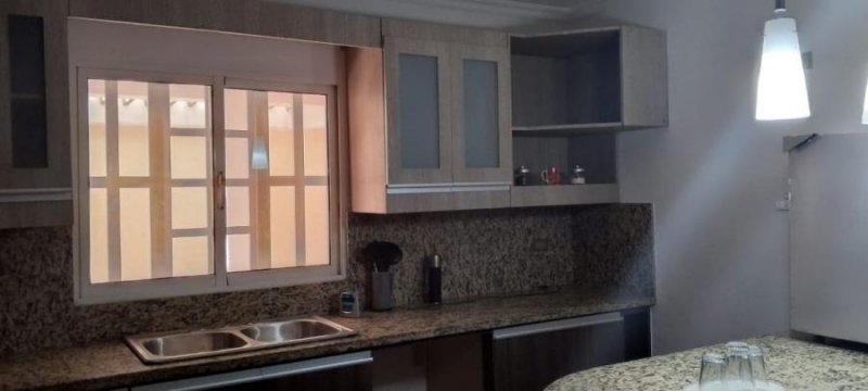 Foto Apartamento en Alquiler en Cristo de `Aranza, Maracaibo, Zulia - U$D 450 - APA240177 - BienesOnLine