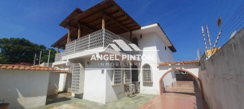 Foto Casa en Venta en Maracaibo, Zulia - U$D 36.000 - CAV232963 - BienesOnLine