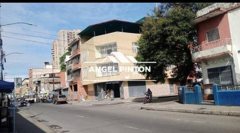 CASA COMERCIAL EN VENTA EN CATIA CARACAS API 6493