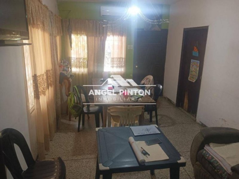 CASA COMERCIAL VENTA AYACUCHO MARACAIBO API 6773