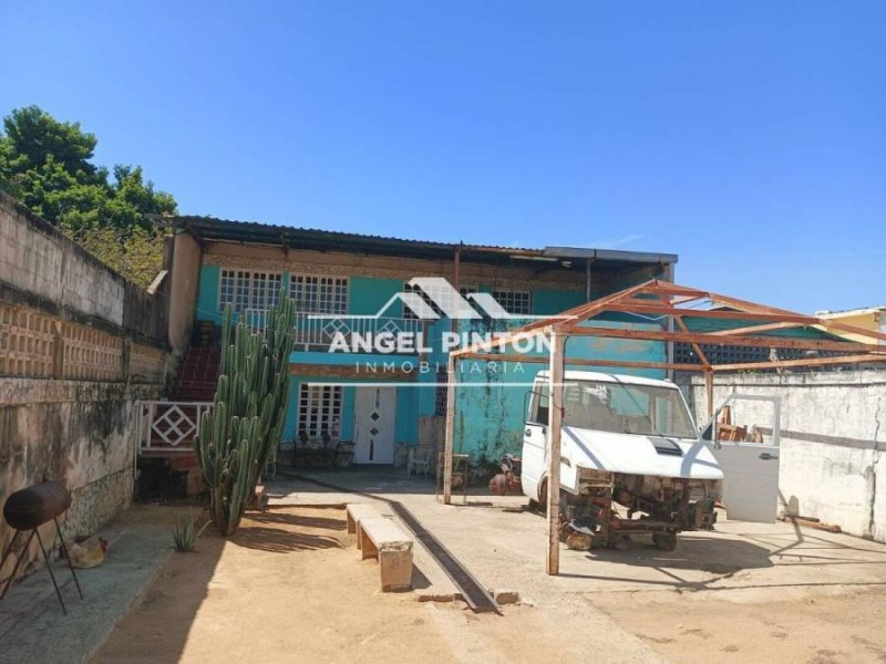 CASA COMERCIAL VENTA AYACUCHO MARACAIBO API 6774