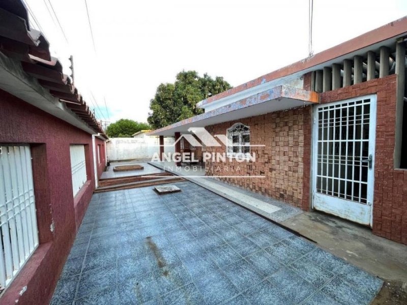 CASA COMERCIAL VENTA MONTE BELLO MARACAIBO API 7147