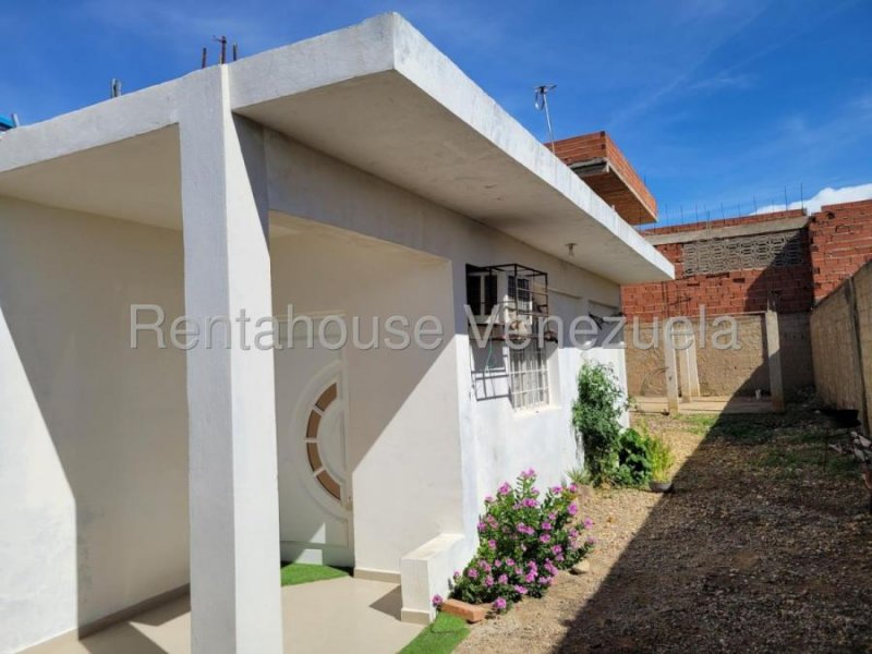 Foto Casa en Venta en Punto Fijo, Falcón - U$D 14.000 - CAV246548 - BienesOnLine