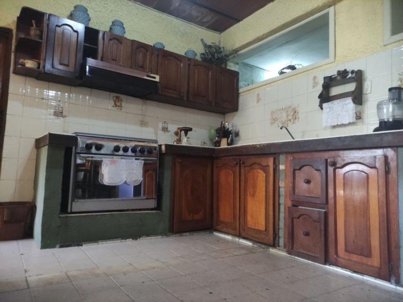 Foto Casa en Venta en San Blas I, Valencia, Carabobo - U$D 21.000 - CAV196487 - BienesOnLine