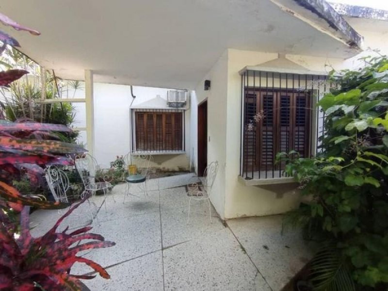 Casa en Venta en AV PASEO CABRIALES AV PASEO CABRIALES, Carabobo