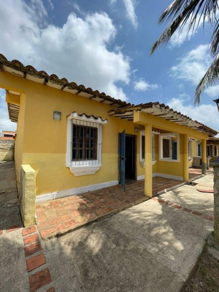 Foto Casa en Venta en Chichiriviche, Falcón - U$D 15.000 - CAV223233 - BienesOnLine