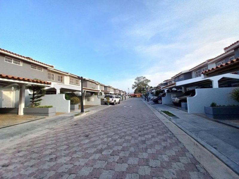 Foto Casa en Venta en Este, Barquisimeto, Lara - U$D 120.000 - CAV183953 - BienesOnLine